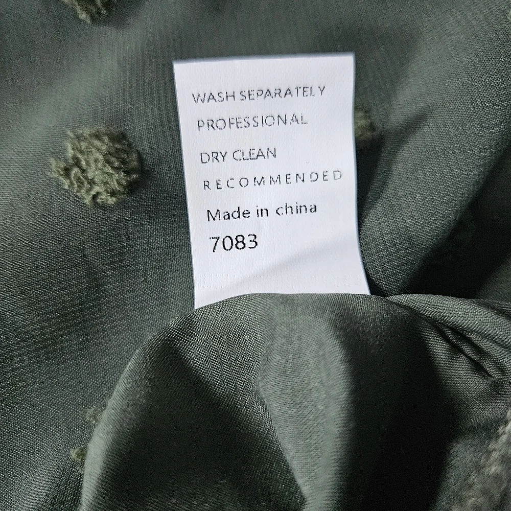 Kirundo Women’s Army Green Dress Size M V Neck Swiss Dot Ruffles NWT - Picture 4 of 10